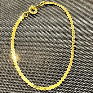 Gold bracelet